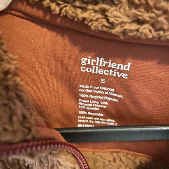 Girlfriend Collective Teddy Recycled Half-Zip Fleece - Picture 4 of 4